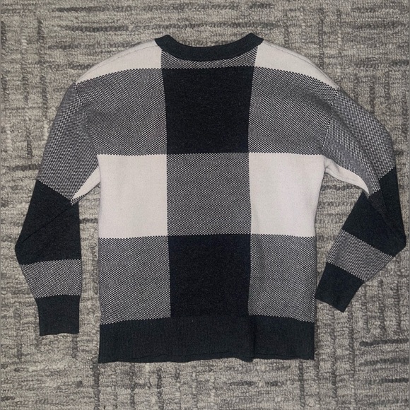 TAHARI Colorblock Sweater - Picture 2 of 3